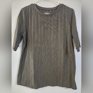 Nine West Olive Green Ribbed Short Sleeve Tee